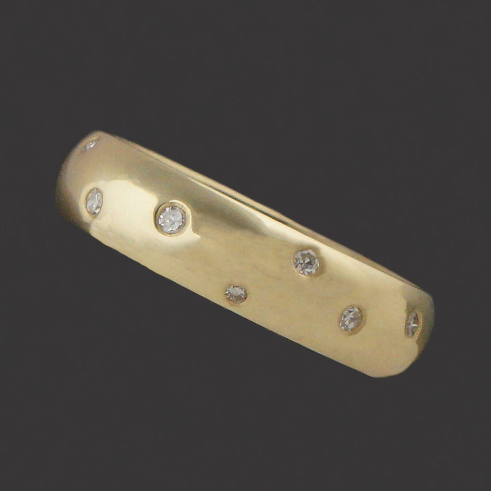 Gabriel Ofiesh Solid 18K Gold & Flush Set Diamond Comfort Fit 5.5mm Wedding Ring, Olde Towne Jewelers, Santa Rosa CA.