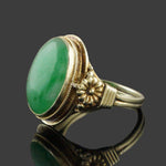 Vintage Solid 14K Yellow Gold Oval Green Jade Cabochon Floral Motif Estate Ring