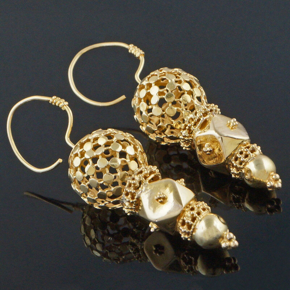 Etruscan Revival Solid 18K Yellow Gold Geometric Filigree Drop Dangle Earrings, Olde Towne Jewelers, Santa Rosa CA.