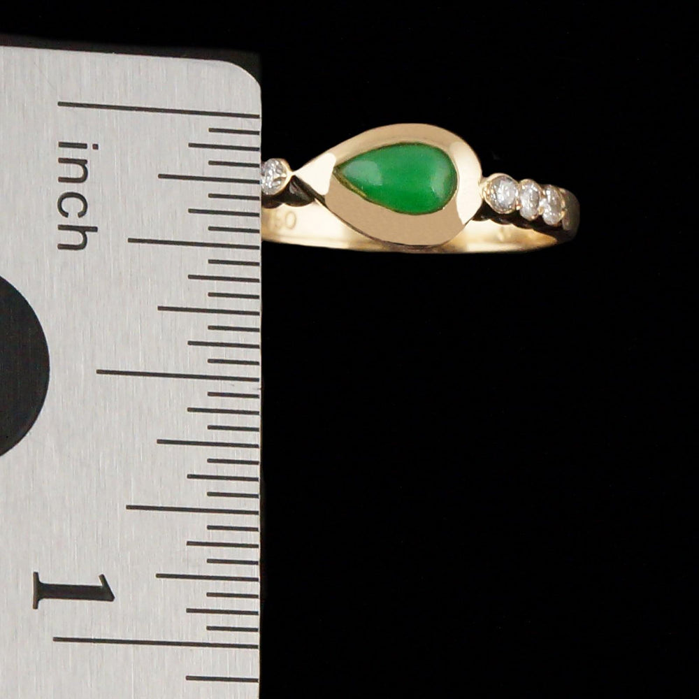 Vintage Solid 18K Yellow Gold, Pear Green Jade Cabochon & Diamond Estate Ring, Olde Towne Jewelers, Santa Rosa CA.