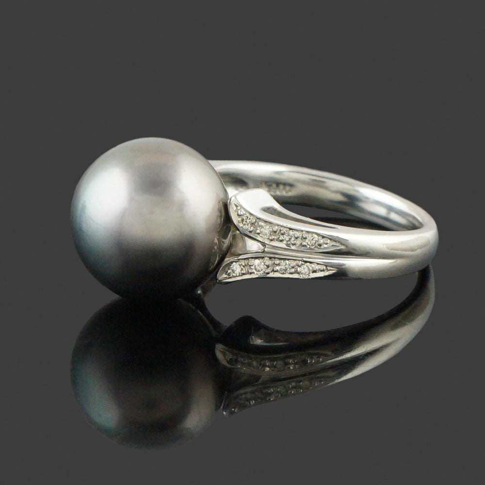 Modern Platinum 12.0mm Tahitian Pearl & Pavé Diamond Estate Cocktail Ring, Olde Towne Jewelers, Santa Rosa CA.