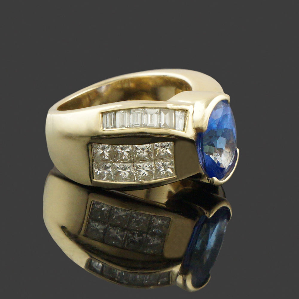 Modernist Solid 14K Yellow Gold, Tanzanite & Diamond Estate Ring, Olde Towne Jewelers, Santa Rosa CA.
