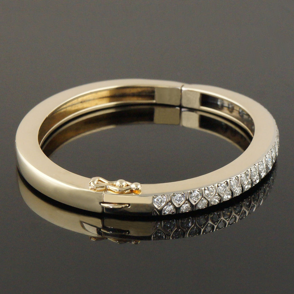 Solid 14K Gold, 2.20 CTW Interlaced Pavé Diamond 6.5" Hinged Bangle Bracelet, Olde Towne Jewelers, Santa Rosa CA.