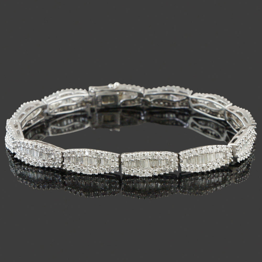 Elegant Solid 18K Gold & 6.12 CTW Baguette & RBC Diamond Link 6" Estate Bracelet