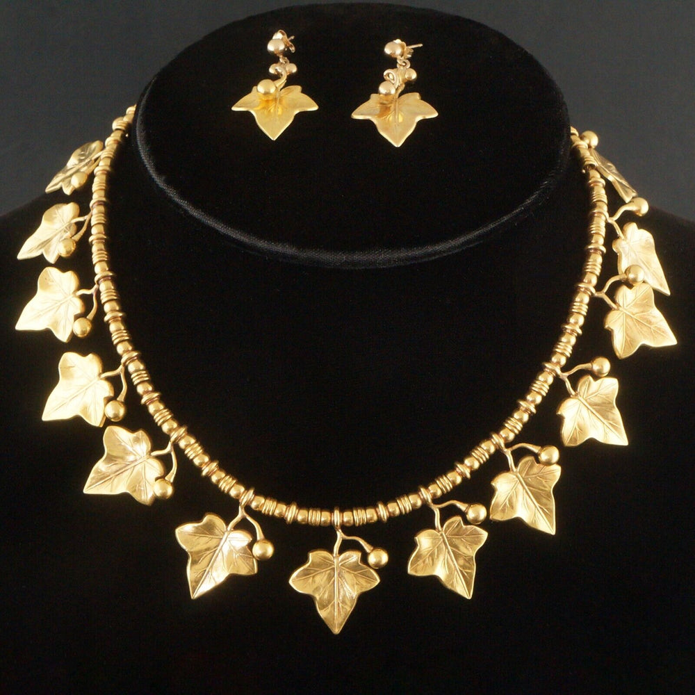Modernist Solid 18K Yellow Gold Grape Leaves 14" Station Necklace & Earrings Set
