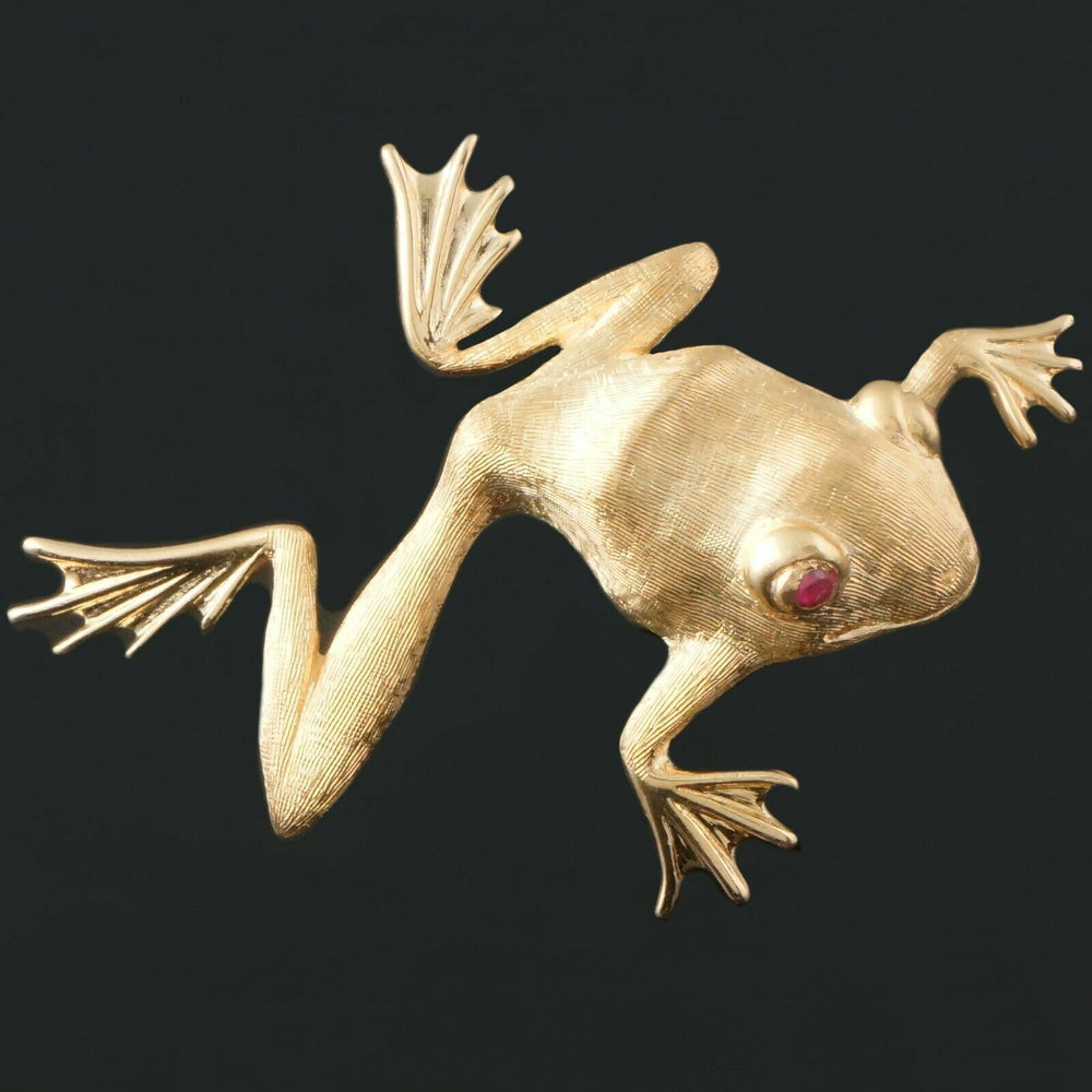 Detailed Brushed Solid 14K Yellow Gold & Ruby 3 Dimensional Frog Pin, Estate Brooch, Olde Towne Jewelers, Santa Rosa CA.