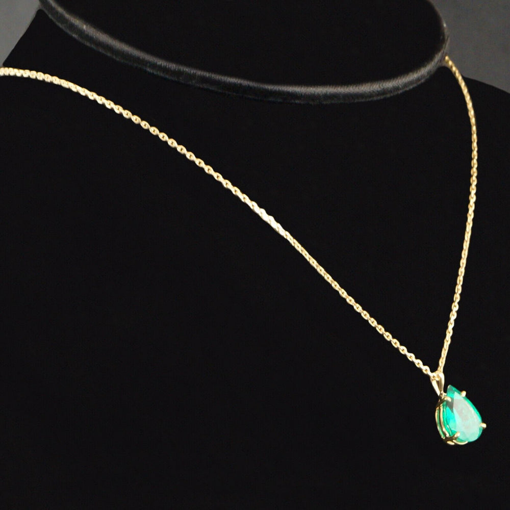 Solid 18K Yellow Gold & Tear Drop Emerald, 15" Chain Necklace, Olde Towne Jewelers, Santa Rosa CA.